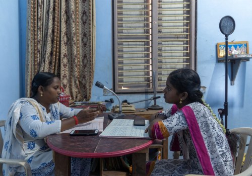 Empowering Local Voices: How Community Radio Stations In West-Central, Florida Amplify Authentic Narratives